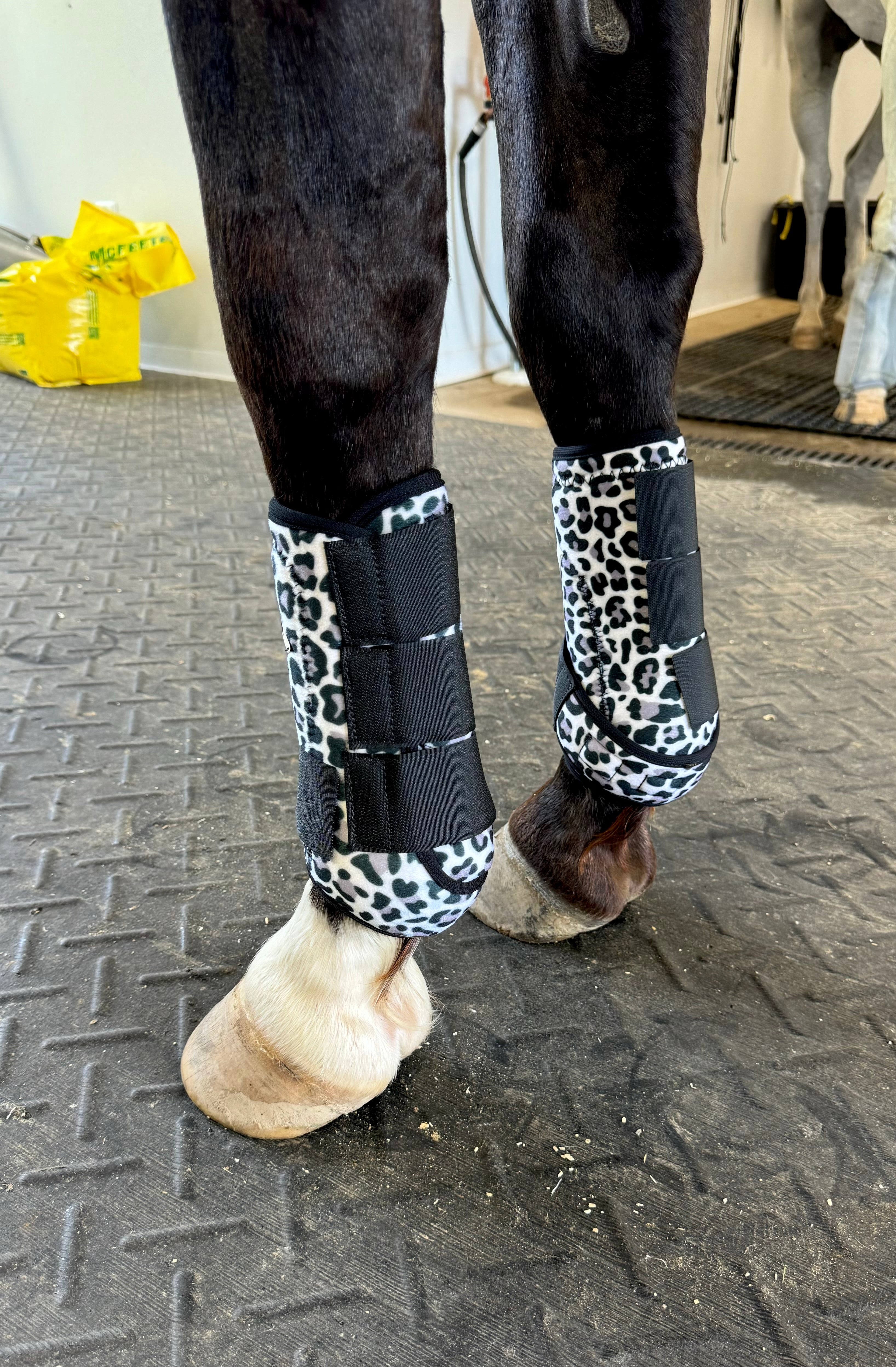 Snow Leopard Splint Boots